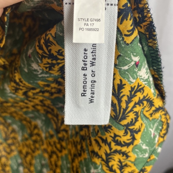 J. Crew Ratti Elephant Off Shoulder Ruffle Blouse - Size 6 - Picture 13 of 15